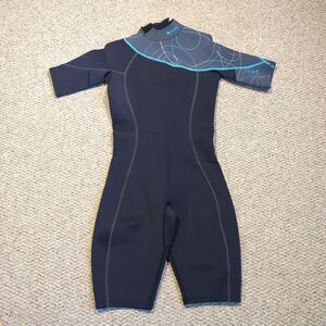 Bare Elate Wetsuit 2mm Womens 6 Black Grey Teal Water Sports Scuba Shorts